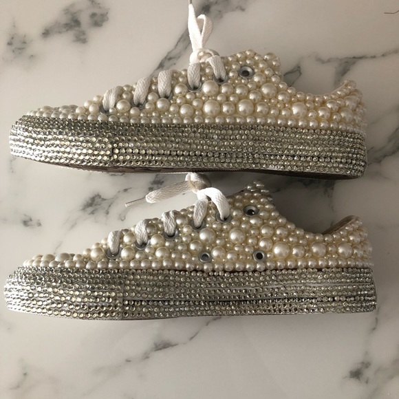 Custom Handmade Pearl and Crystal Bridal Converse - Picture 10 of 15